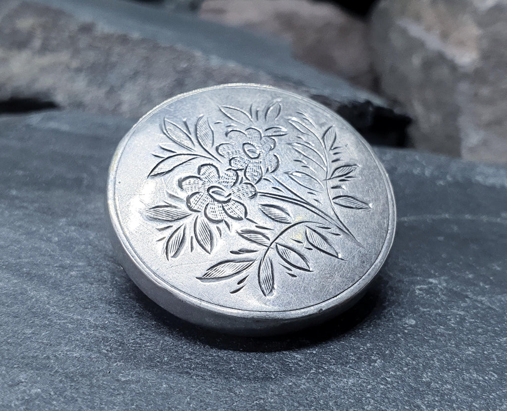 Sterling Silver Circular Brooch  - Round Button style - 8.5g