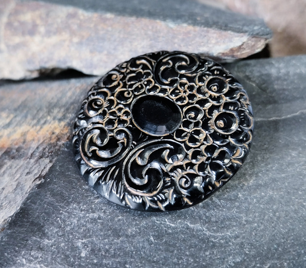 Antique Victorian Gutta Percha Brooch - Large circle Design - 6.2g