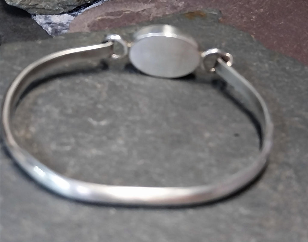 Vintage Sterling SILVER BANGLE Bracelet - with Green Agate Gemstone - 21.8g