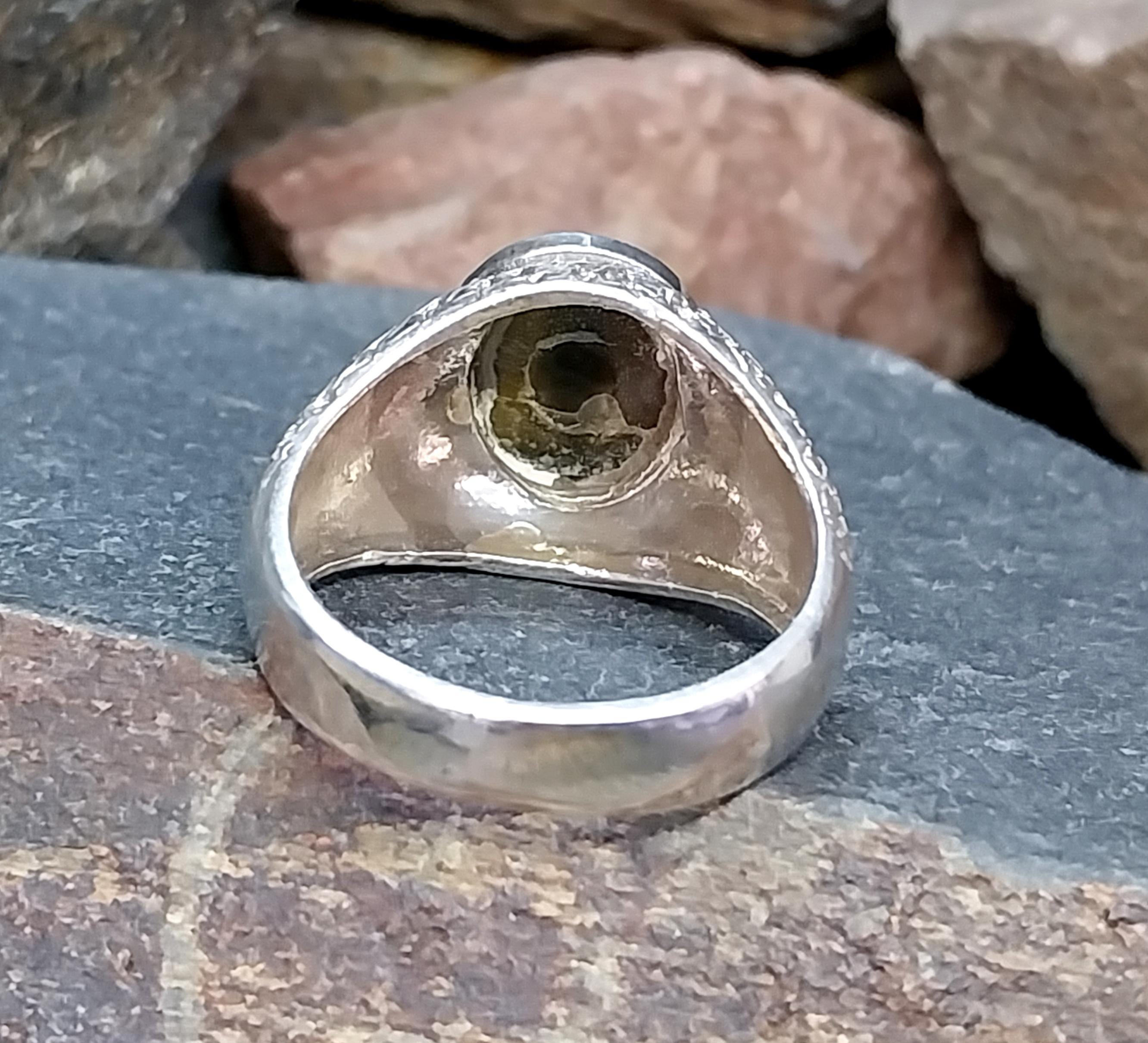 Vintage SILVER Signet RING - Tigers Eye Gemstone - Size uk T ( us 9.5) - 7.7g
