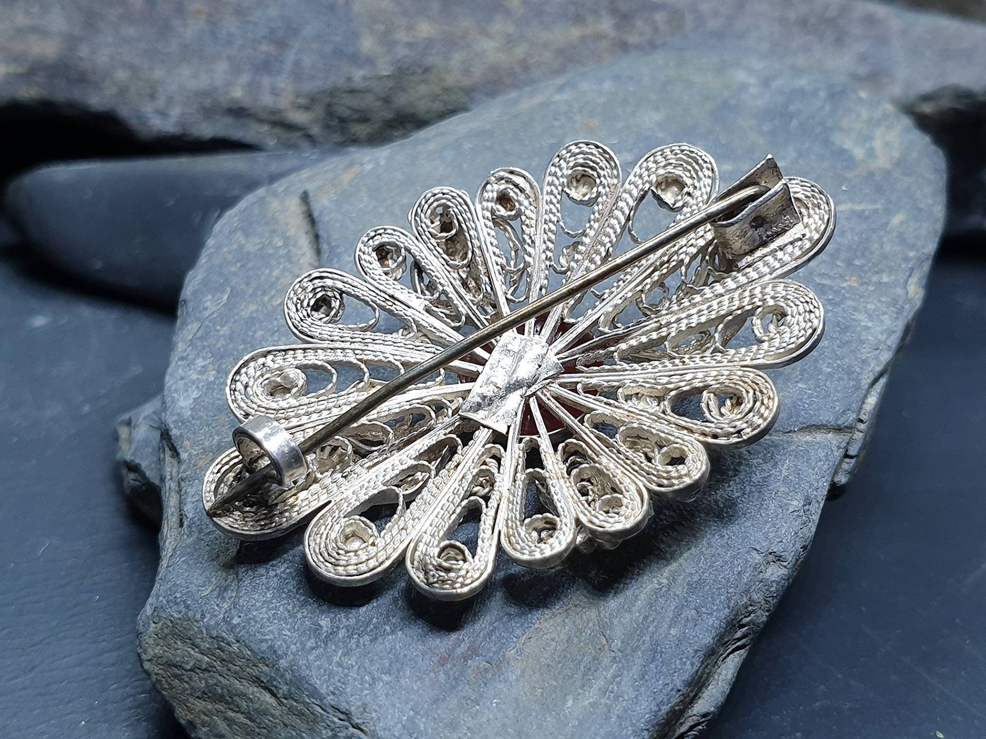 Antique Silver CARNELIAN FILIGREE Flower Brooch - Continental Silver Pin - 7.5g