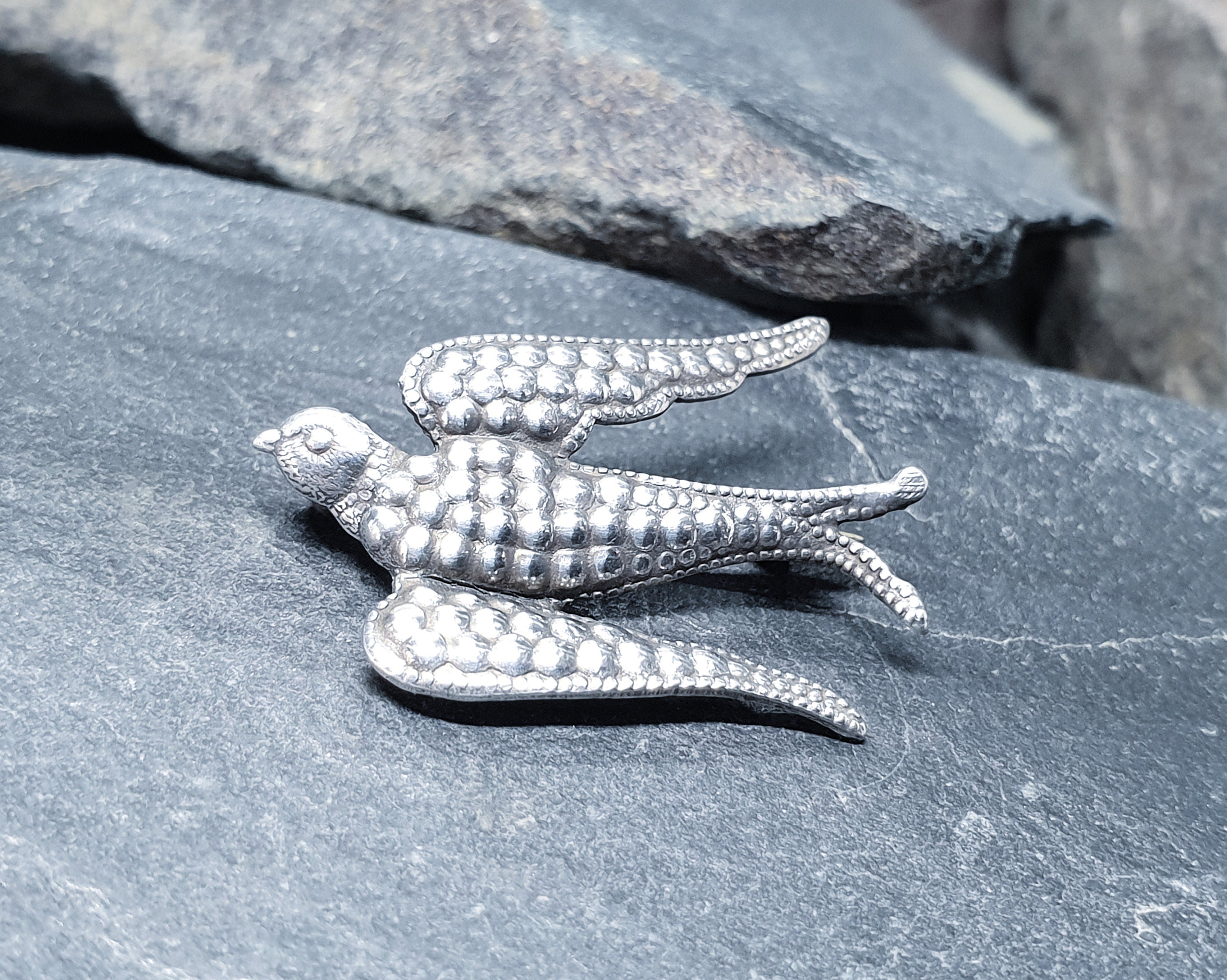 Antique Sterling Silver SWALLOW BROOCH BIRD - Pin 1.8g