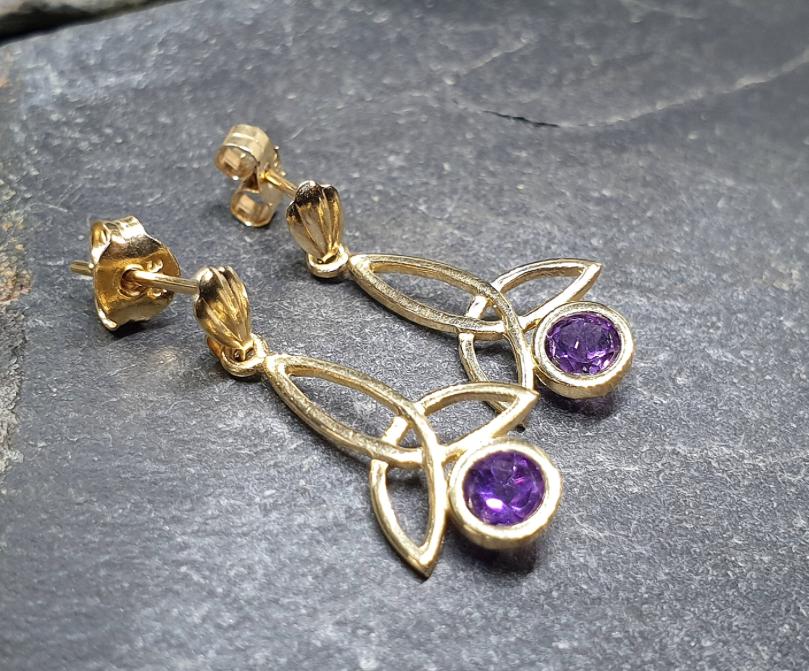 9ct GOLD CELTIC Amethyst Drop EARRINGS - 1.1g