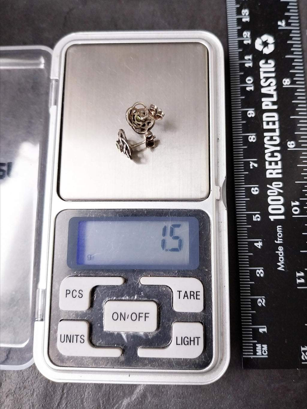 Vintage Sterling Silver Stud Earrings - Citrine with Celtic Knot - 1.5g