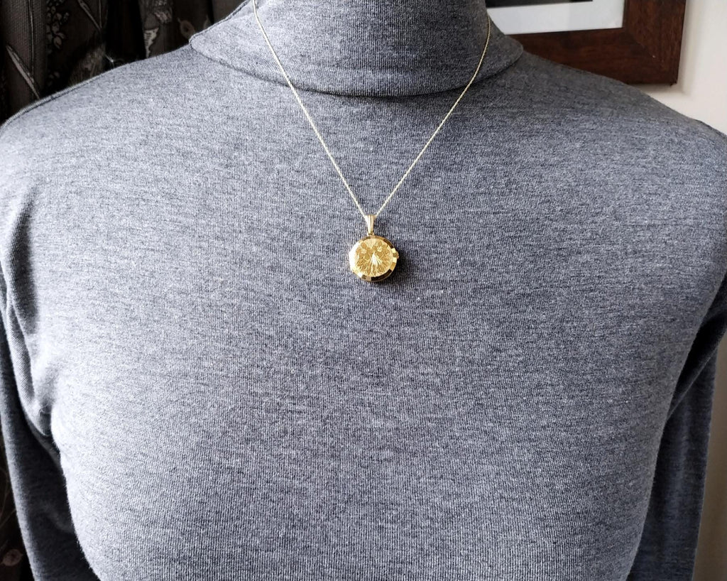 GEORG JENSEN 9ct Gold  Two Flower Locket - with 18" Gold Chain - 4.3g