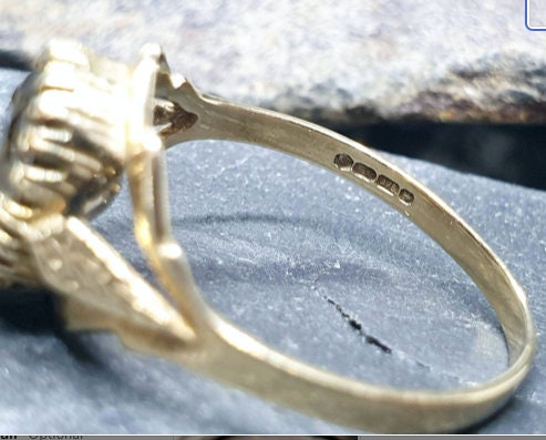 Vintage 9ct GOLD Smoky Quartz Ring with Leaf Detail - Size uk O (us 7.5) - 1.8g