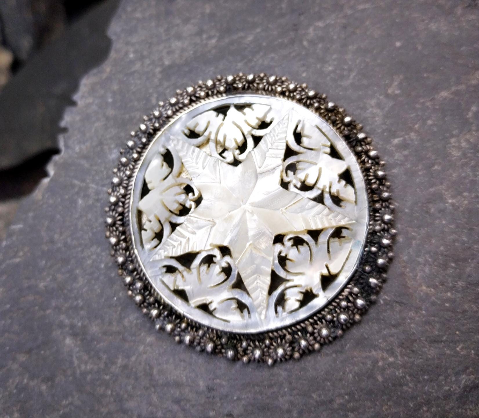 Large Vintage Sterling Silver and Mother of Pearl Christmas Star Brooch 17.2g
