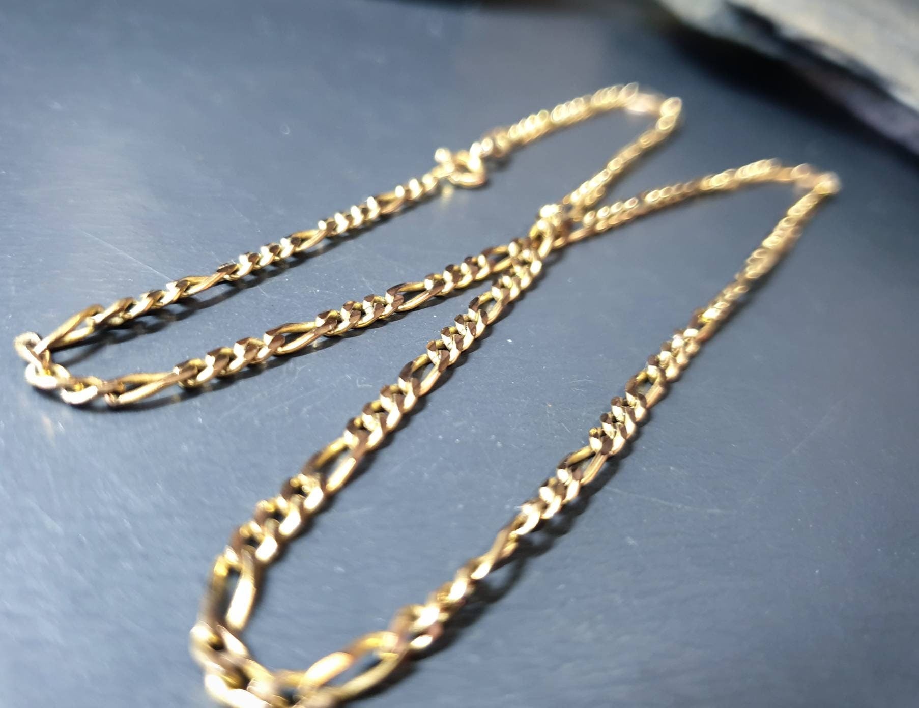 Vintage 9ct GOLD FIGARO CHAIN Necklace - 18" - 7g