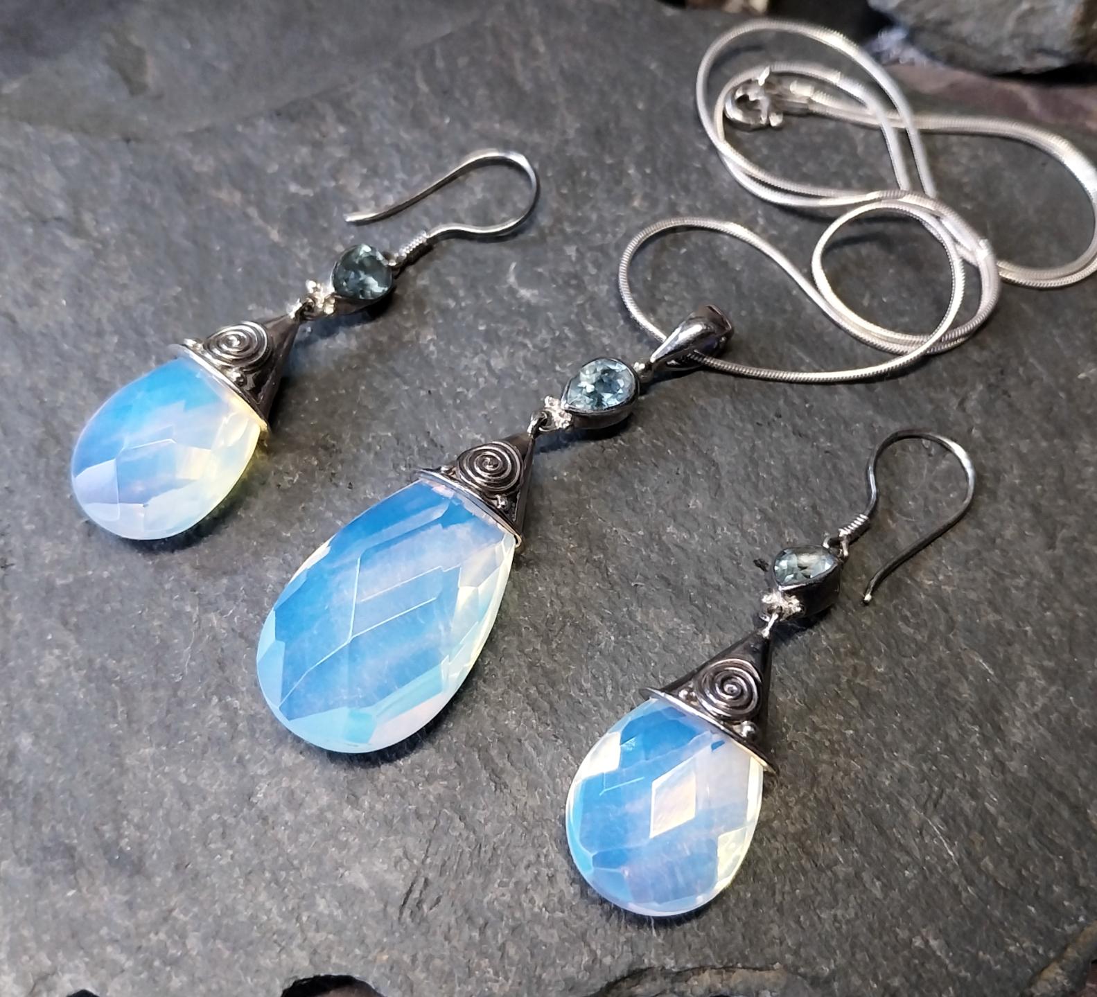 Vintage Sajen Blue Chalcedony & Topaz Necklace and Matching Earrings Set - 20g