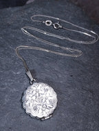 Georg Jensen SILVER LOCKET Necklace - Scalloped Circle with 4 flowers on 18" Chain - 5.4g