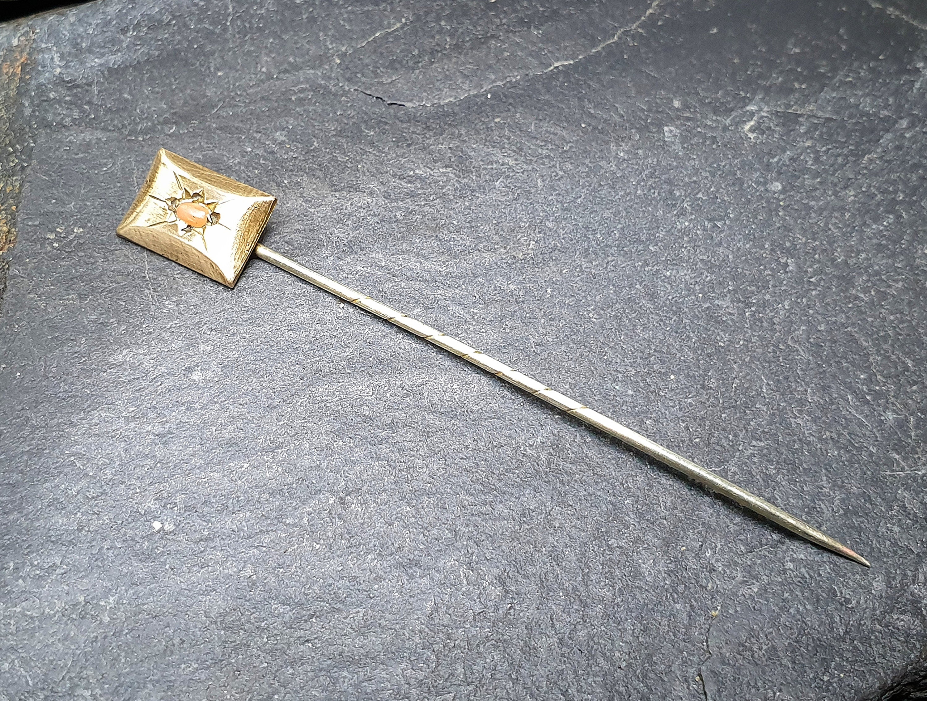 Vintage Pinchbeck and Coral STICK PIN  - Hat or Tie pin  - 1.2g