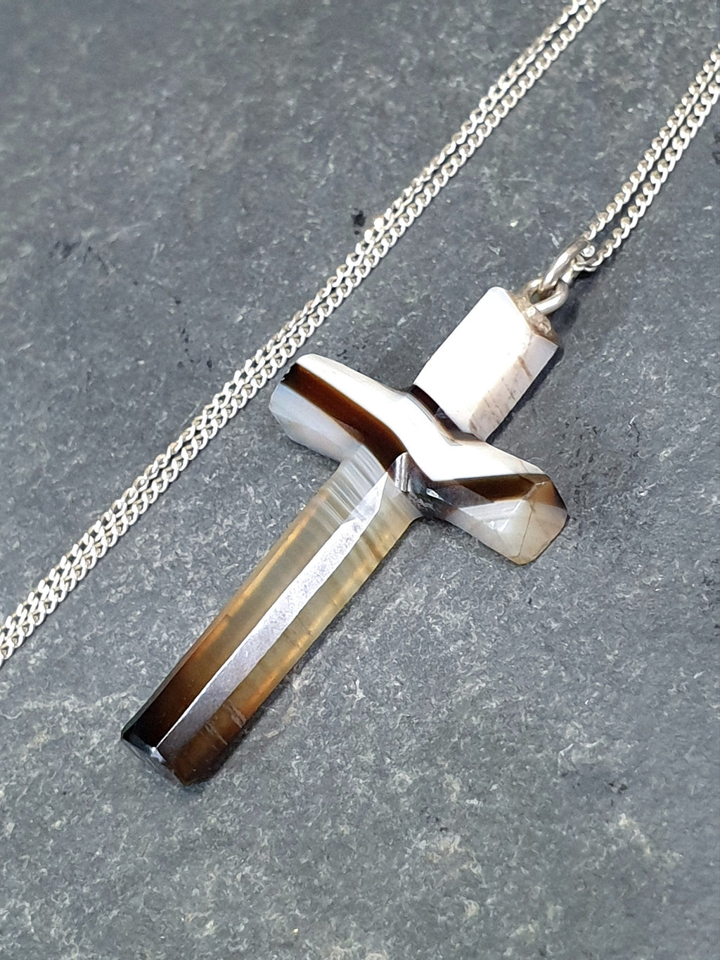Victorian Antique Banded Agate Cross on 18" Sterling Silver Chain - 3.9g