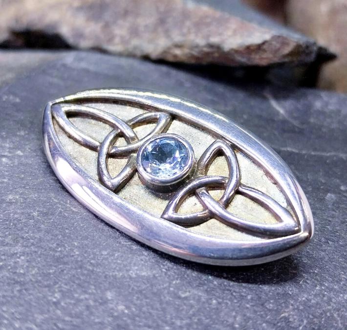 Sterling SILVER Necklace and Matching Brooch Gift Set - Blue Topaz