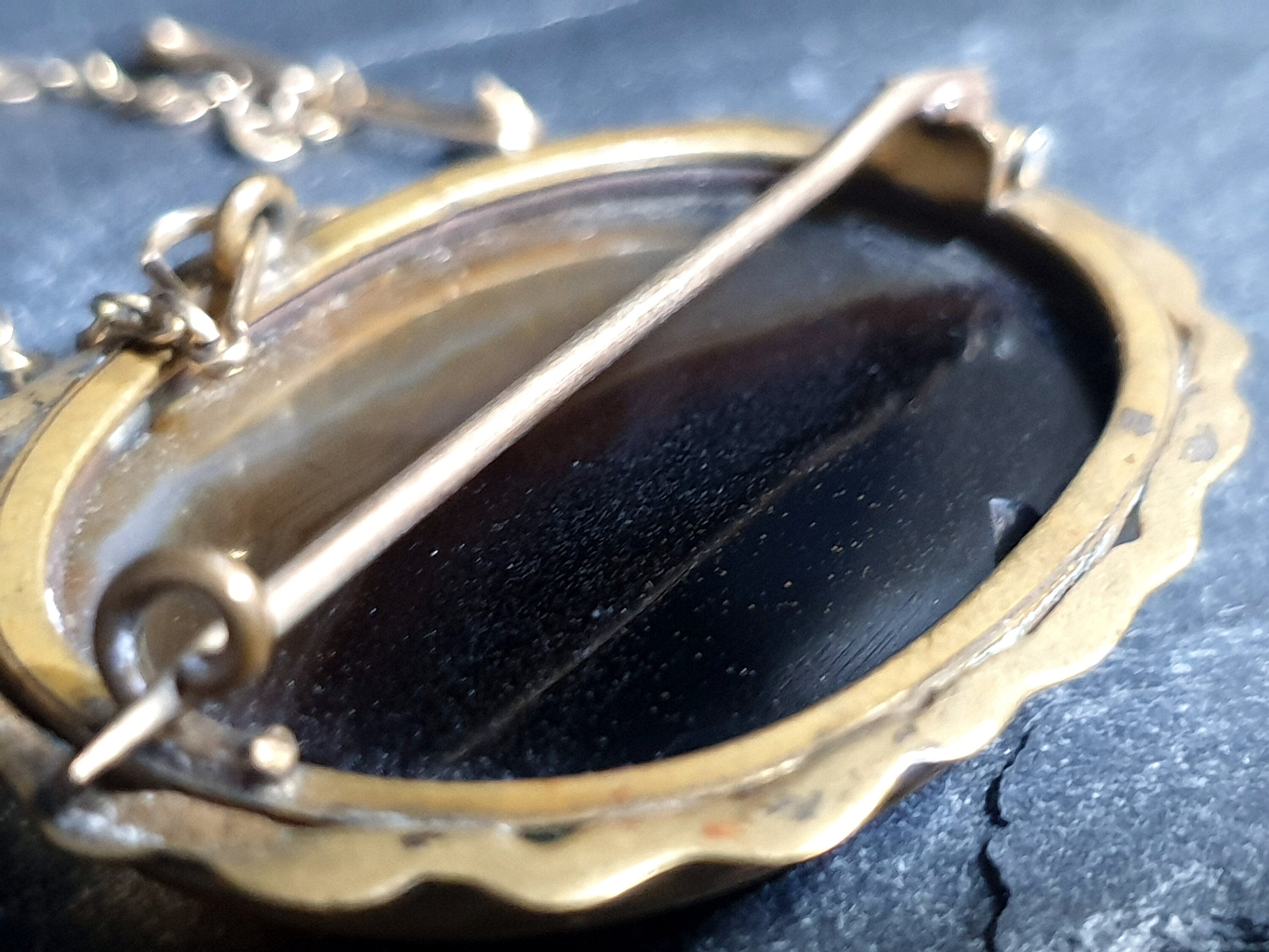 Antique Victorian Brooch - Landscape Banded Agate - 12.8g