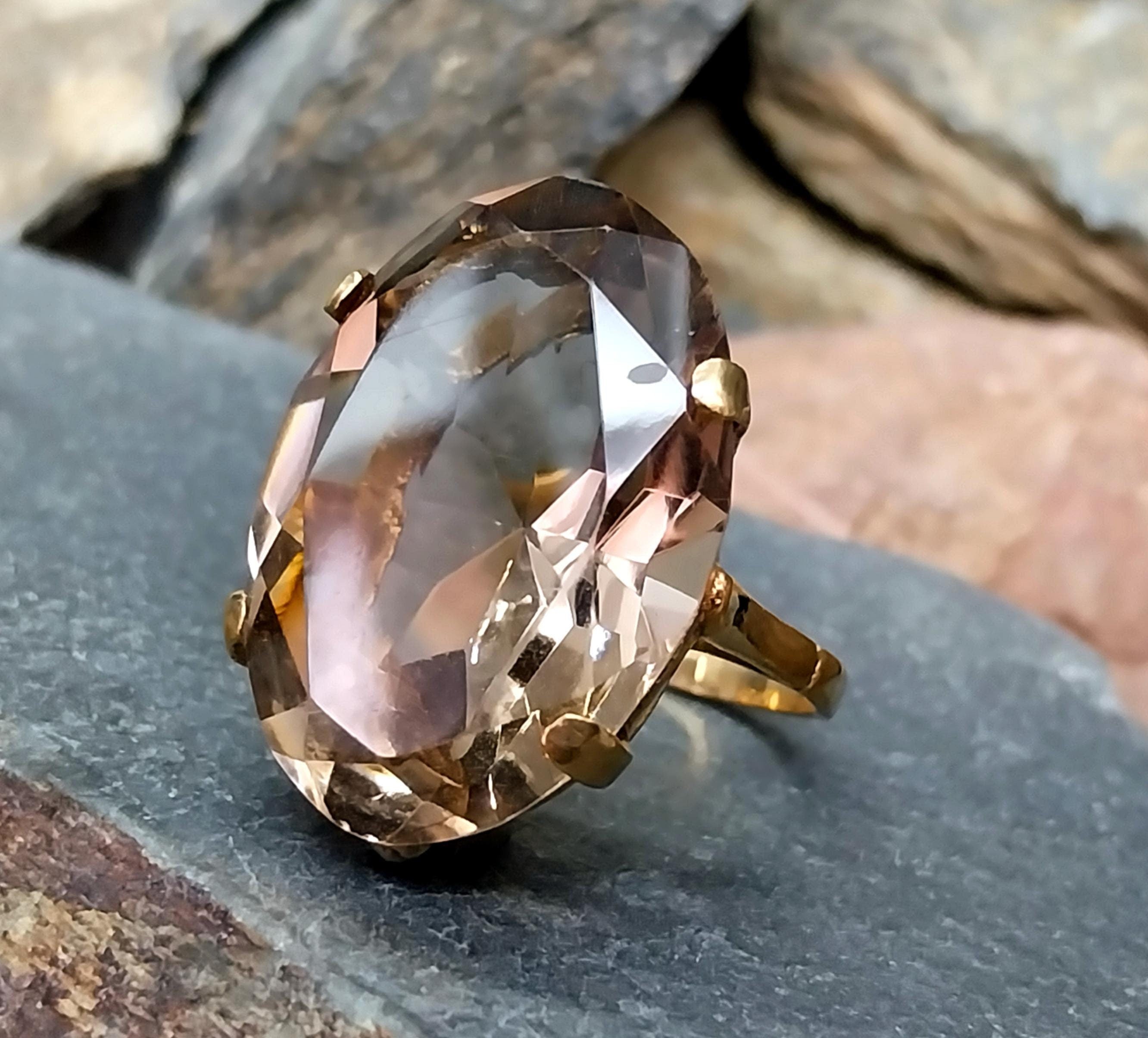 Huge 9ct GOLD Smoky Quartz Gemstone Ring - Size uk O (us 7) - 8.2g