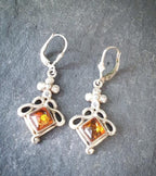 Sterling Silver Dangly Earrings - with Amber gemstone - 5g