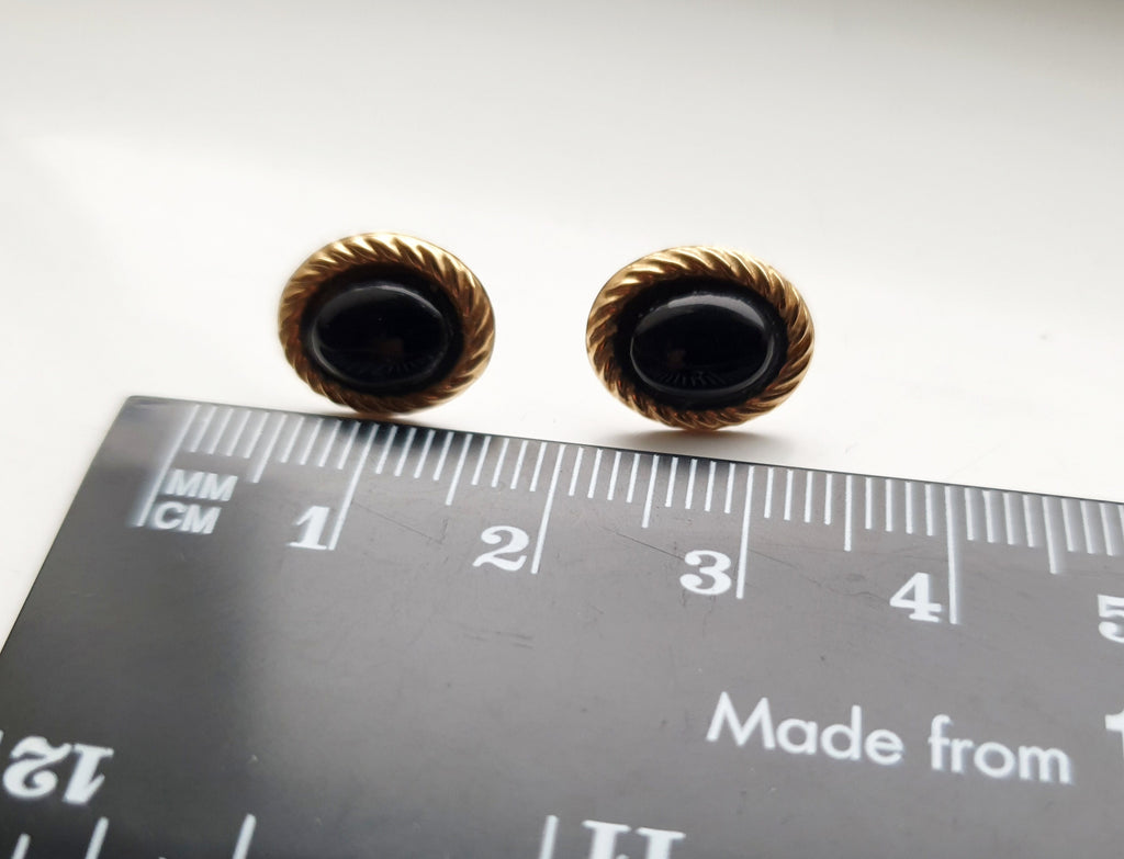 Vintage 9ct Gold Onyx Stud EARRINGS - butterfly backs