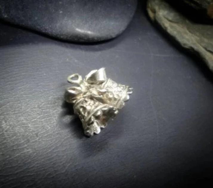 Vintage Silver TWO BELLS Charm - for bracelet, Wedding, Christmas, Anniversary, Birthday - 3.8g