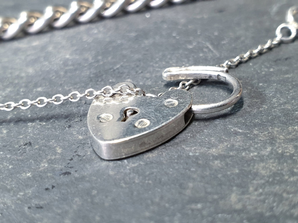 Vintage Silver Link Bracelet with heart padlock clasp c 1975, 18cm - 18.9g