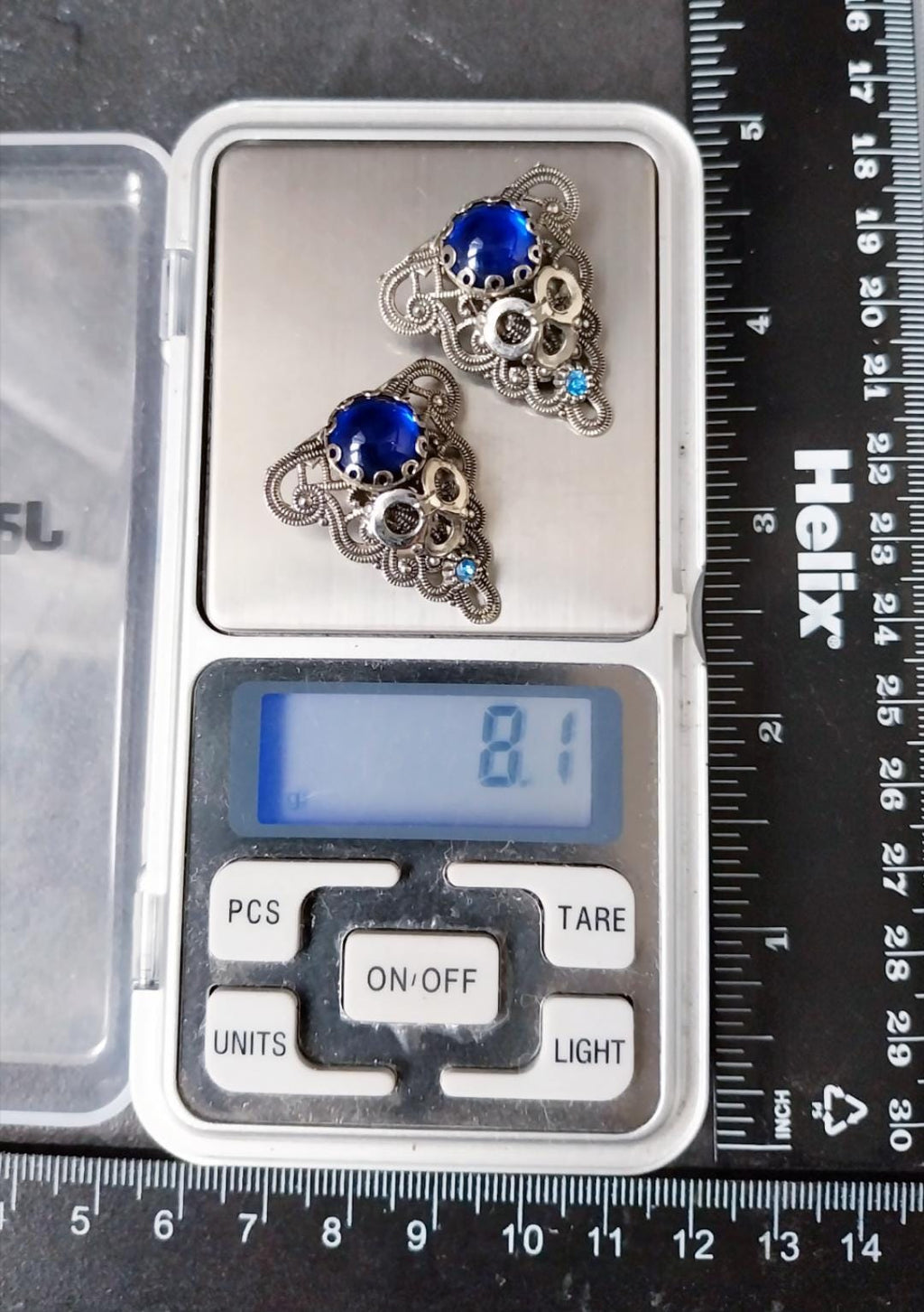 Vintage Costume EARRINGS Blue Triangular Clip On - 8.1g