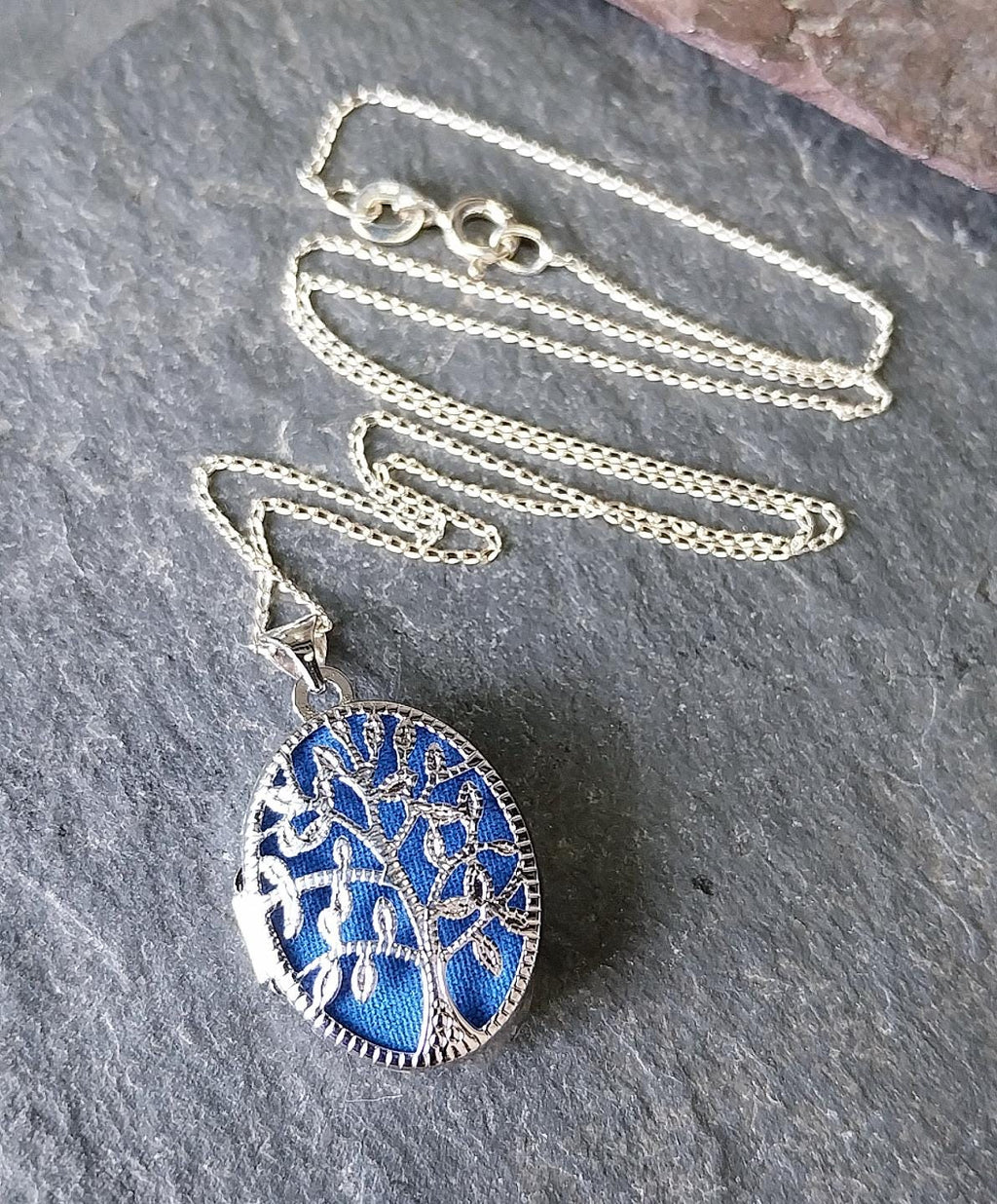 Vintage Tree of Life LOCKET - Sterling Silver with 16" Chain - 2.9g