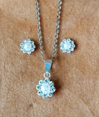 Sterling Silver Daisy Flower  Necklace and Matching Earrings Set - 2.3g