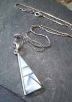Sterling Silver Vintage Blue MOP Necklace Pendant Drop - with 16" chain - 6.1g
