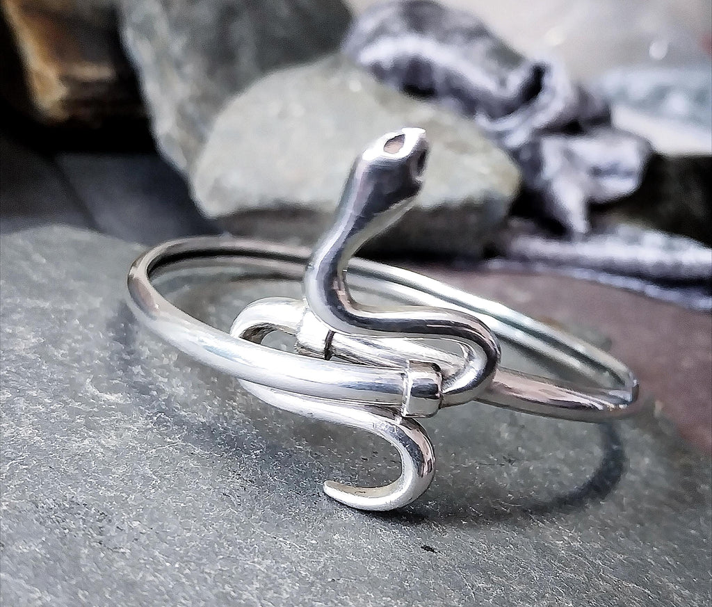 VintageSterling Silver SNAKE Bangle Bracelet - Serpent Design - 10g