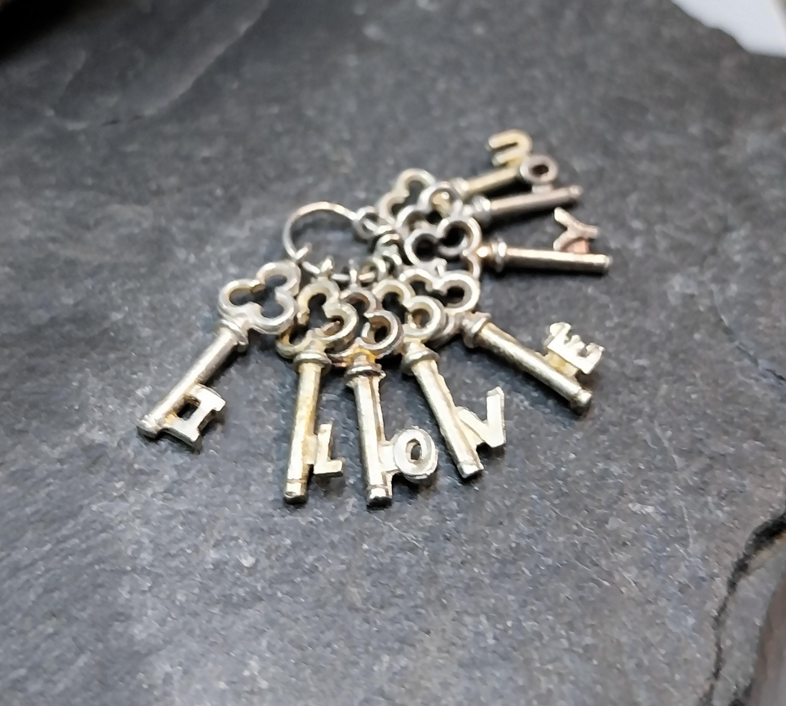 Vintage SILVER Skeleton Keys Charm - I Love You Bracelet Charm 3.4g