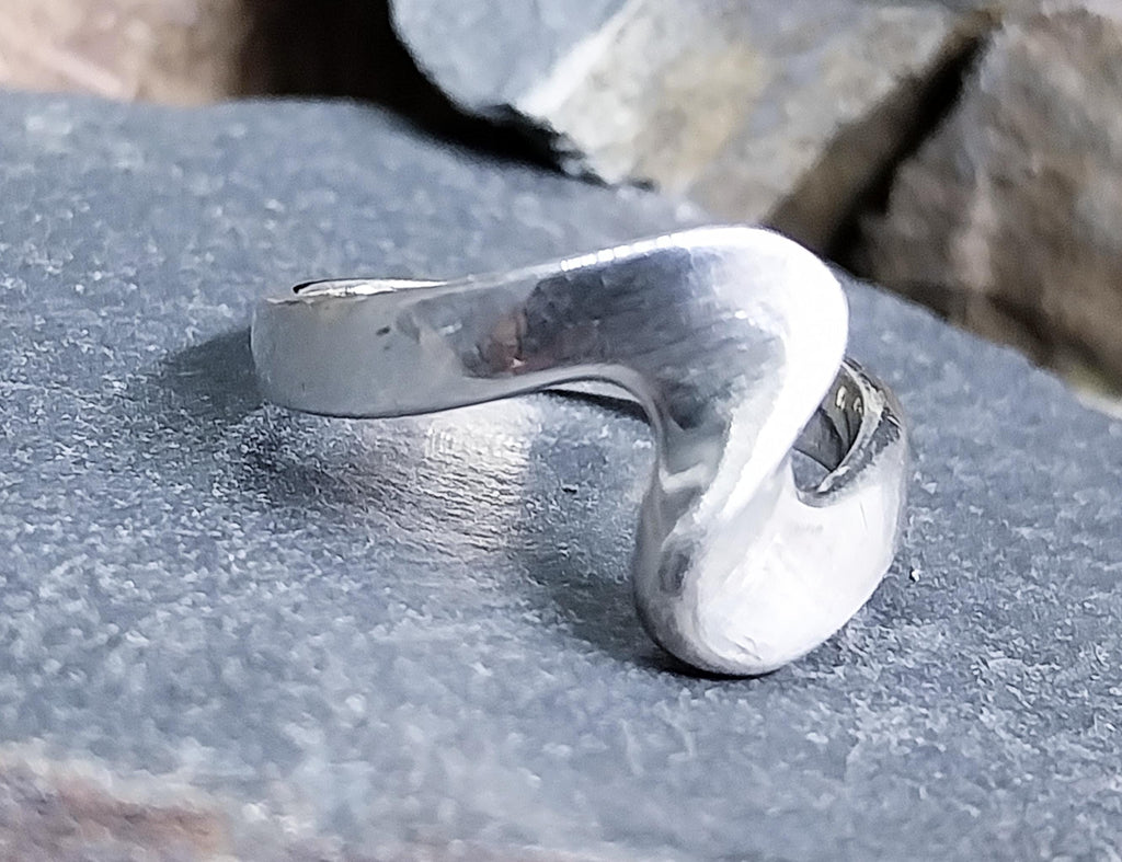 Sterling Silver Swirl Ring - uk size P (Us 7.5) - 3.7g