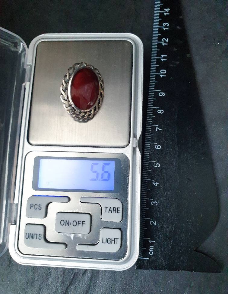Vintage Sterling Silver Vibrant red Carnelian Brooch - 5.6g