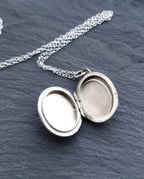 Vintage OVAL SILVER LOCKET - Engraved with 'From dad on your 21st' with 18" Chain - 3.3g