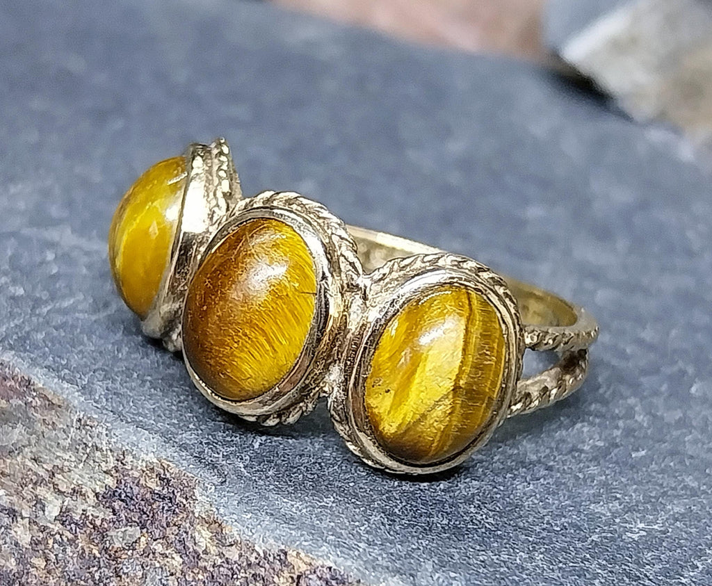 Vintage 9ct GOLD Triple Tigers Eye Ring - Size uk O (us 7) - 3.1g