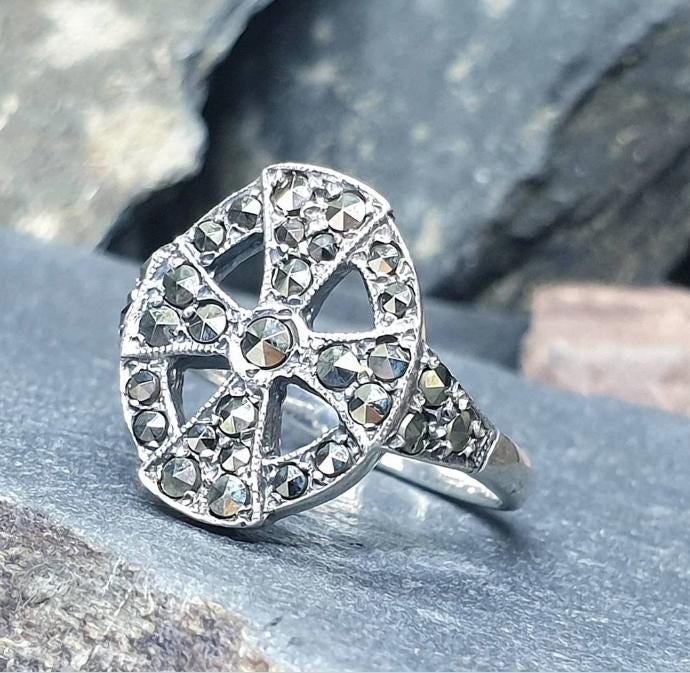 St Silver Celtic Cross ART DECO Ring - with Marcasite Stones - Size uk M (US 6.5) - 4.1g