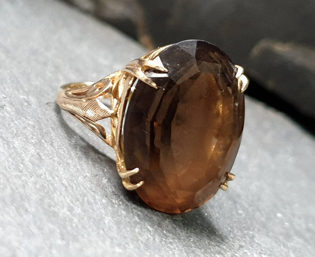 Vintage 9ct GOLD Huge Smoky Quartz Ring c 1966 - Size K  5.25) - 6.7g