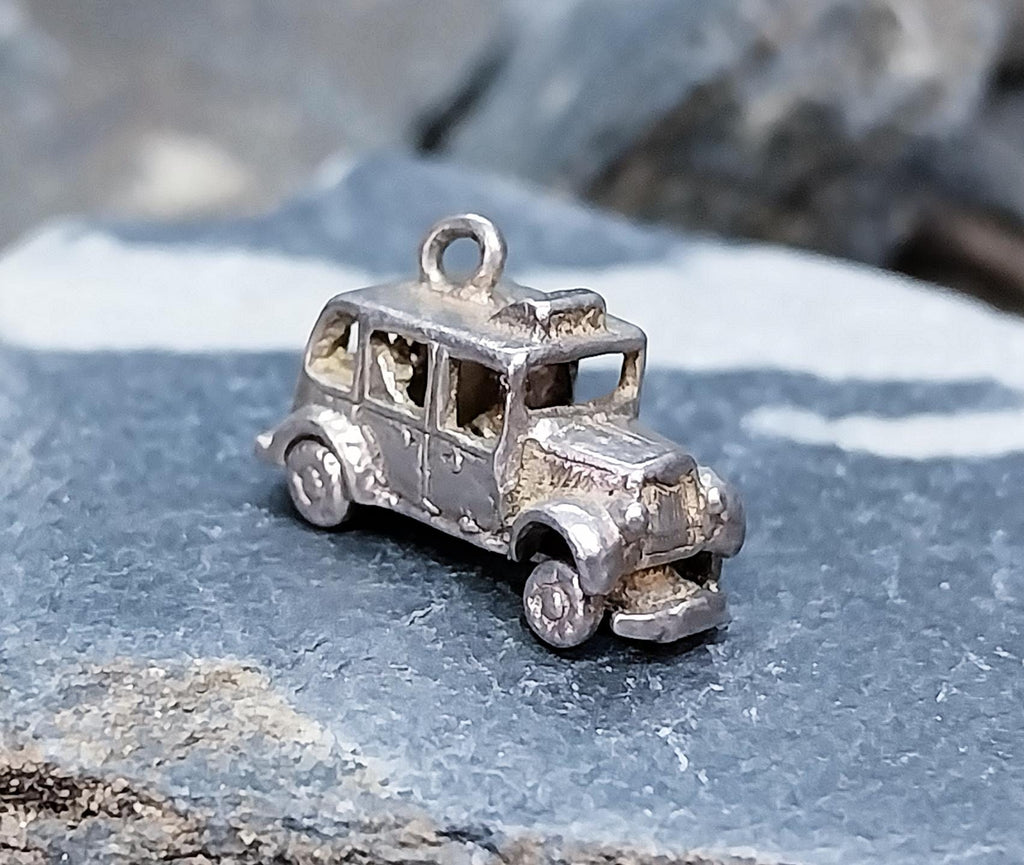 SILVER TAXI Cab CHARM - Vintage Opening & Moving car for Bracelet - 3.3g