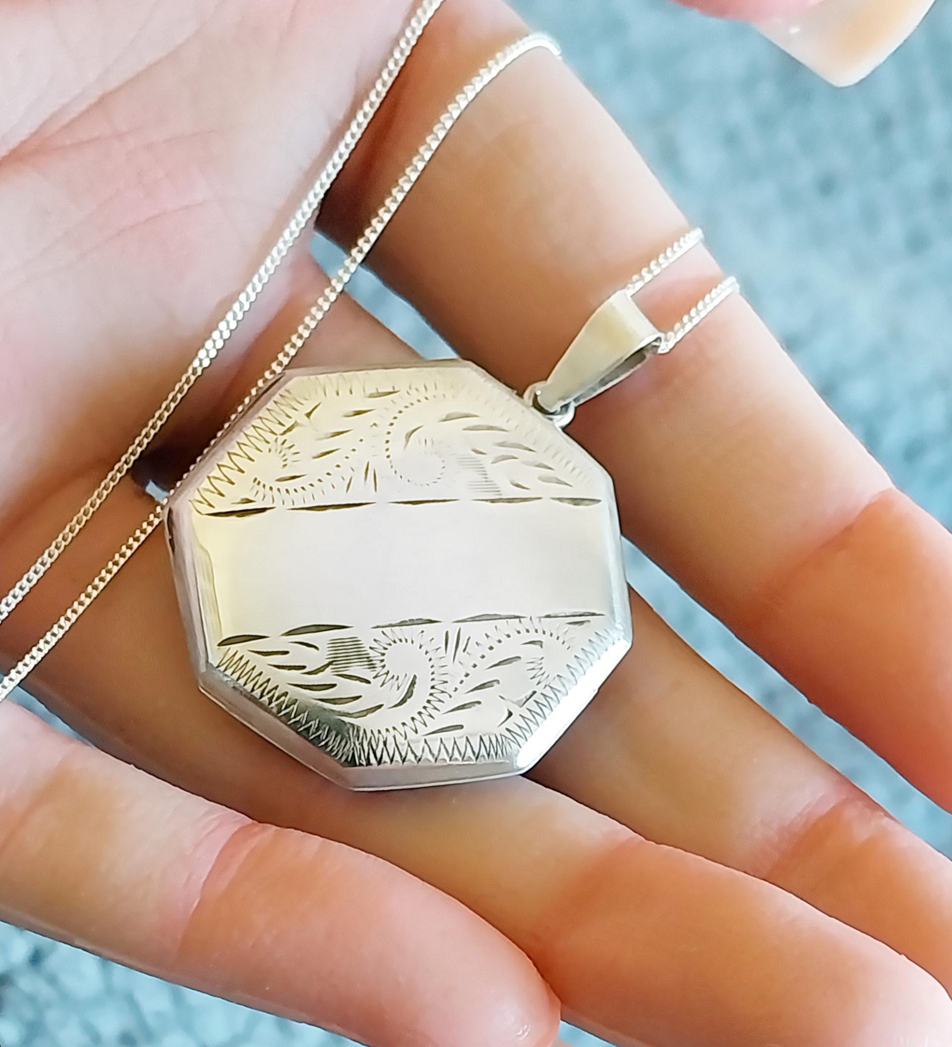 Vintage Sterling SILVER OCTAGONAL Locket on  20" Chain - 8.7g