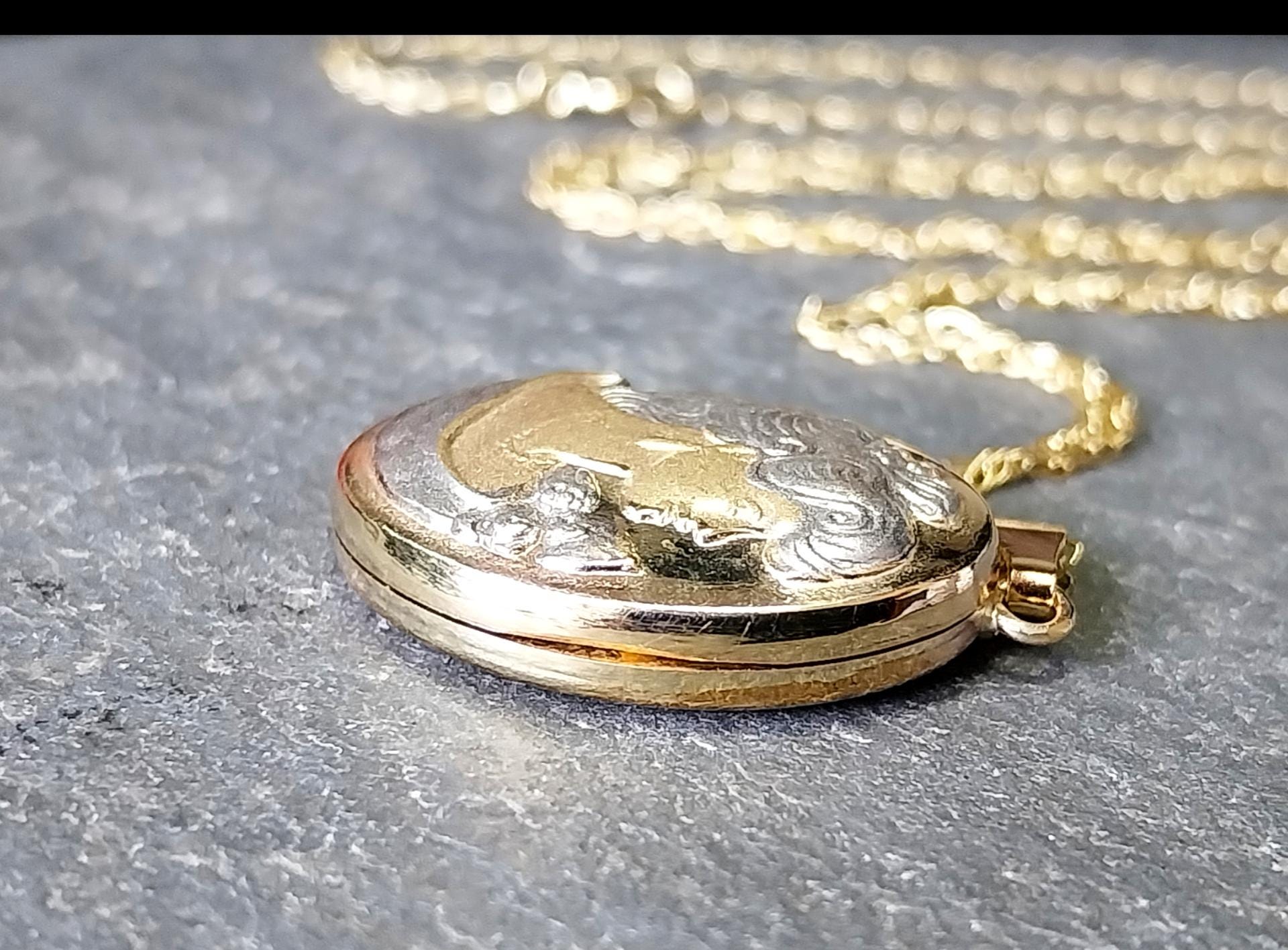 9ct GOLD LOCKET Necklace with Cameo Lady on 18" Chain - 3.2g