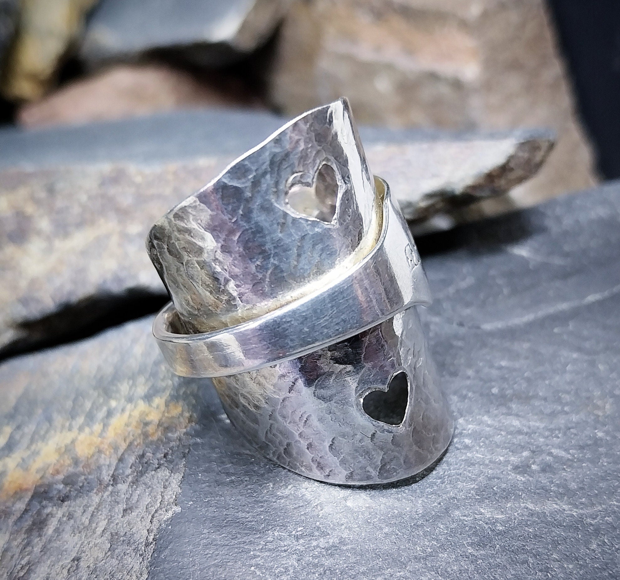 Huge SILVER RING with Dublin hallmarks - uk size T (us 9.5) - 13.9g