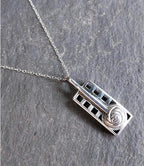 Vintage Kit Heath Silver CELTIC ROSE Pendant Necklace on 18" Chain - 4g