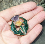 Vintage Enamel Brooch BROOCH - Scottish Thistle - 5.7g