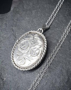 Vtg Silver LOCKET Necklace - Two Roses on 18" Chain - Joseph Smith - 6.2g