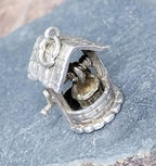 Vintage Silver WISHING WELL Charm - for bracelet -5.1g